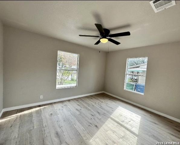 Image 18 of 19 For 5411 Clark  