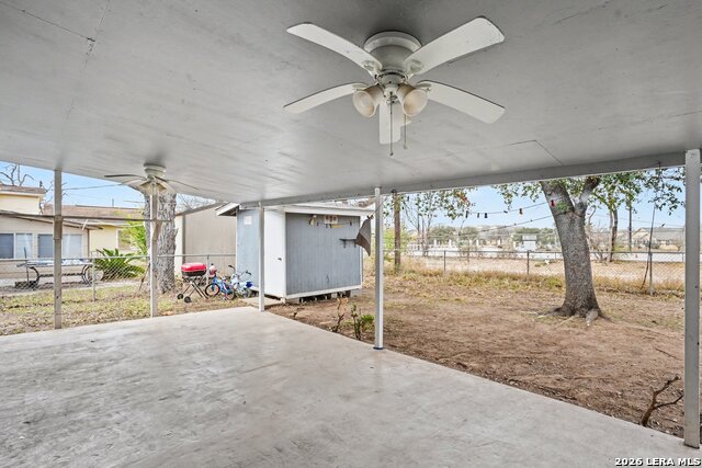 Image 6 of 19 For 5411 Clark  