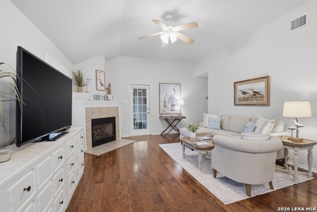 Image 2 of 18 For 6102 Wood Pass