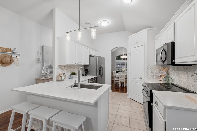 Image 5 of 18 For 6102 Wood Pass