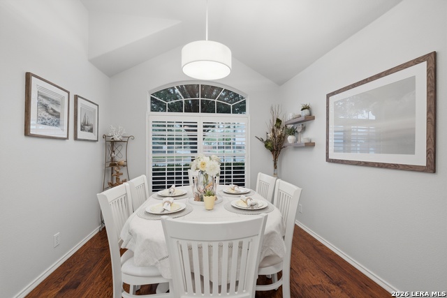 Image 8 of 18 For 6102 Wood Pass