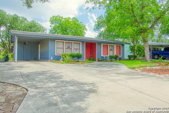 Listing photo id 0 for 323 Hatcher Ave