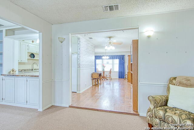 Listing photo id 20 for 323 Hatcher Ave