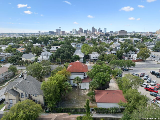 Image 23 of 24 For 321 Dewey Pl E