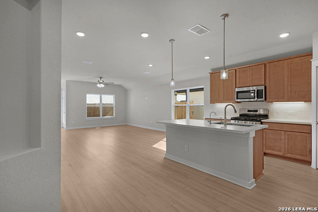 Image 5 of 31 For 140 Laurel Hike