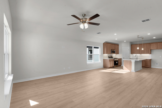 Image 9 of 31 For 140 Laurel Hike