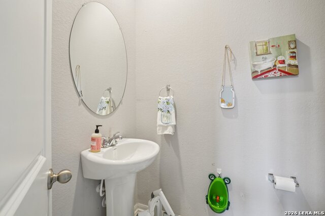 Image 16 of 50 For 8915 Portobello Way