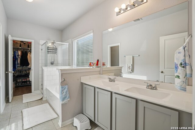 Image 21 of 50 For 8915 Portobello Way