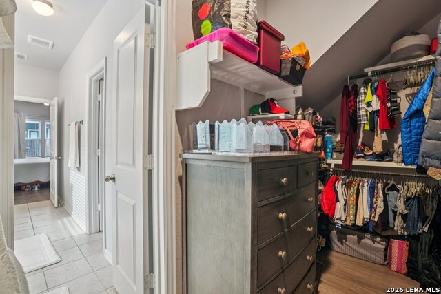 Image 25 of 50 For 8915 Portobello Way