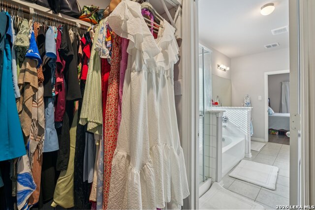 Image 26 of 50 For 8915 Portobello Way