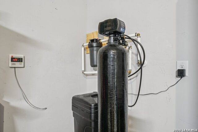 Image 40 of 50 For 8915 Portobello Way