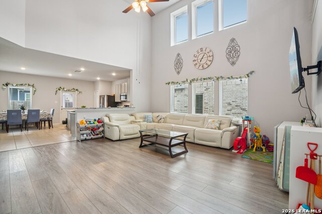 Image 5 of 50 For 8915 Portobello Way