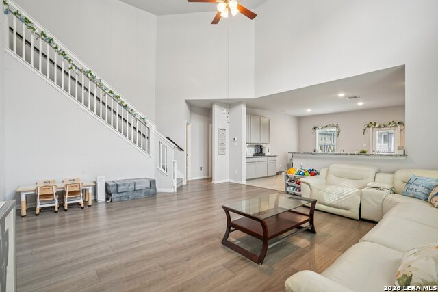 Image 7 of 50 For 8915 Portobello Way