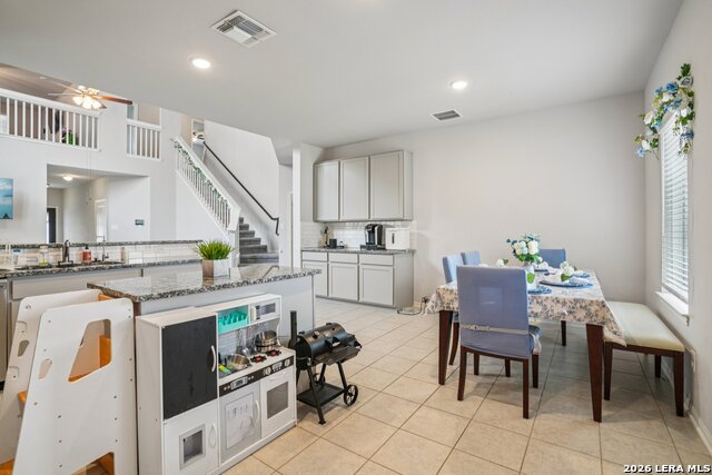 Image 8 of 50 For 8915 Portobello Way