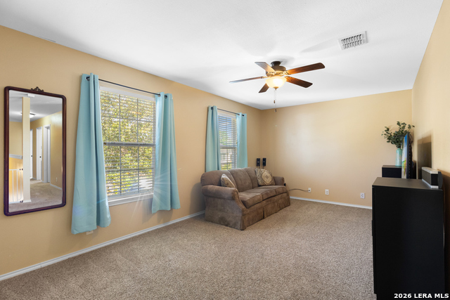 Image 18 of 36 For 823 Creek Pebble