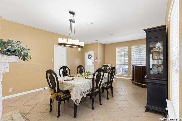 Image 7 of 36 For 823 Creek Pebble