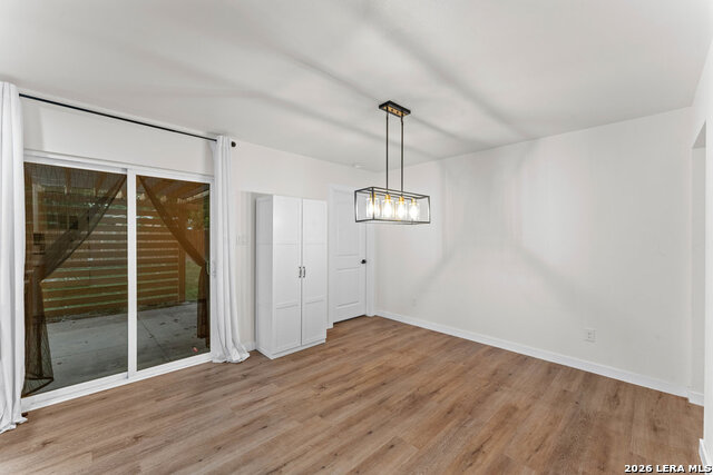 Image 11 of 33 For 307 Dawnridge Dr