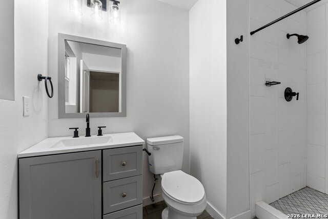 Image 23 of 33 For 307 Dawnridge Dr