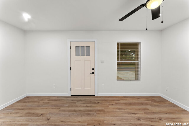 Image 9 of 33 For 307 Dawnridge Dr