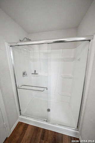 Image 28 of 42 For 5807 Rolling Glen