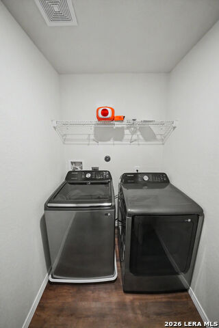 Image 36 of 42 For 5807 Rolling Glen