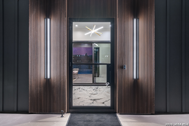 Image 29 of 32 For 613 Lake St  