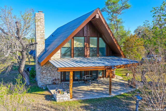 Image 2 of 43 For 348 Rocky Road