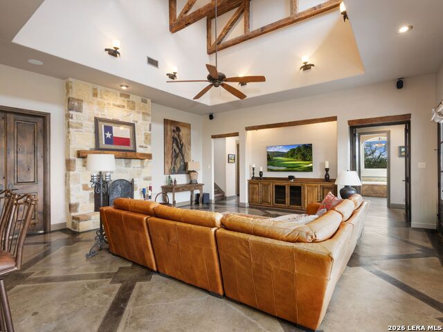 Image 22 of 70 For 2601 B And R Rd