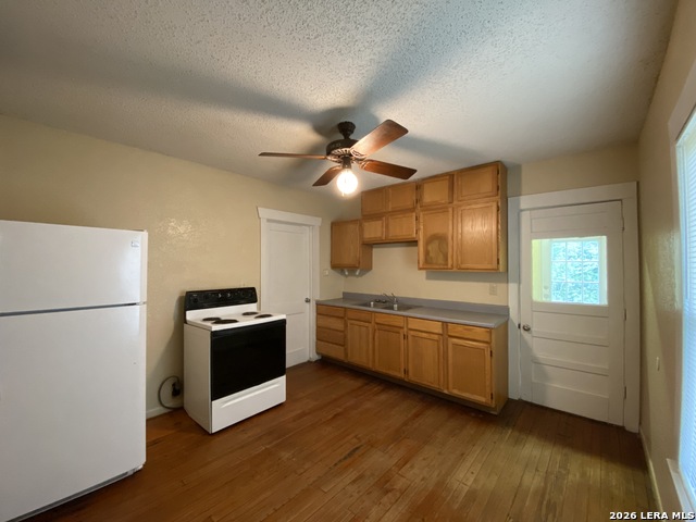 Image 3 of 7 For 414 Johnson St W