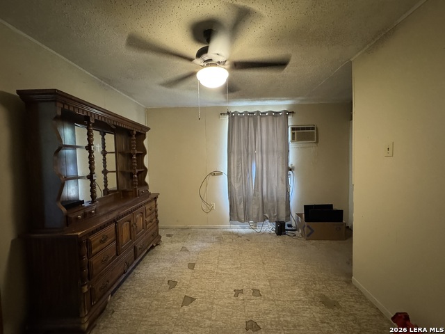 Image 11 of 19 For 131 Danny Clay Dr