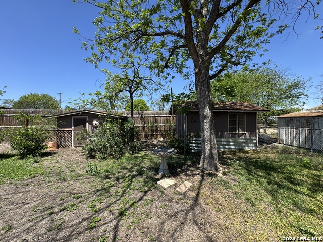 Image 16 of 19 For 131 Danny Clay Dr