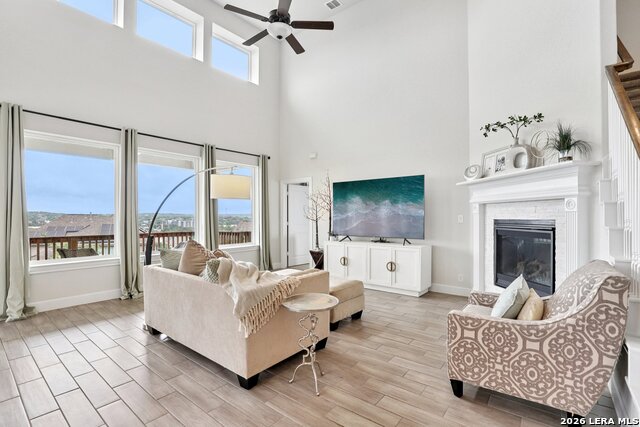 Image 11 of 57 For 25330 Donahue