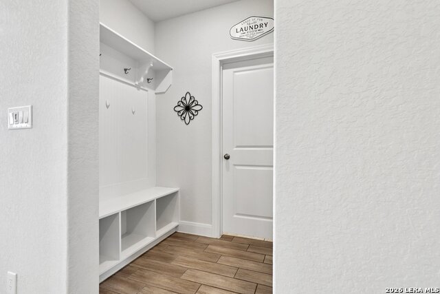 Image 22 of 57 For 25330 Donahue