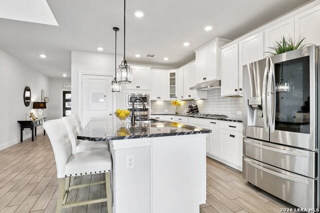 Image 25 of 57 For 25330 Donahue