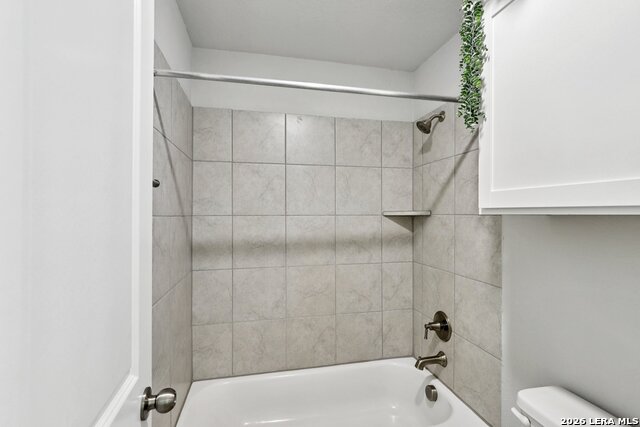 Image 42 of 57 For 25330 Donahue