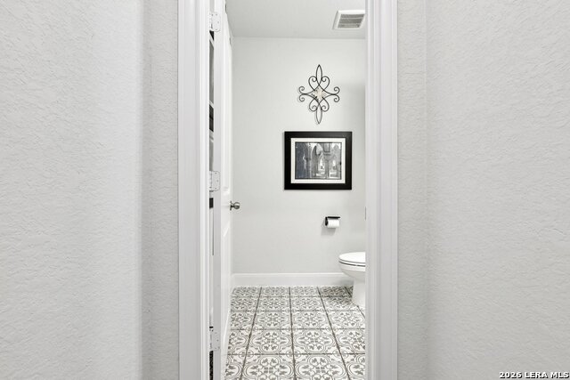 Image 9 of 57 For 25330 Donahue