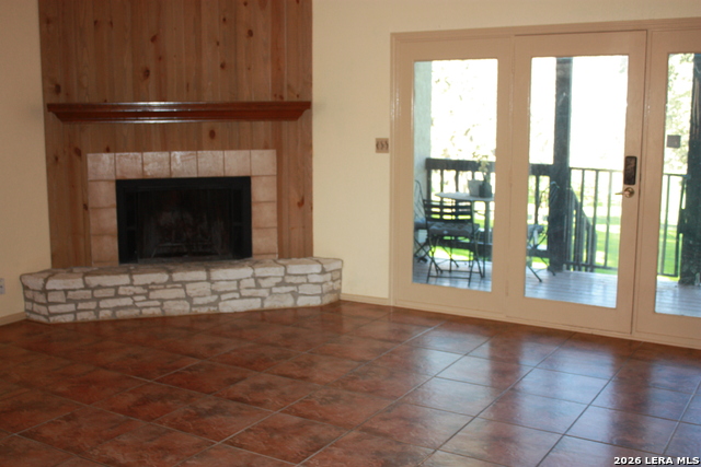 Image 15 of 40 For 421 Watts  Unit B4