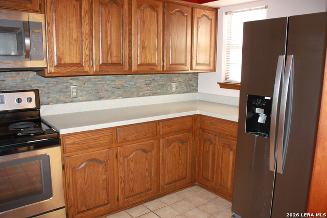 Image 19 of 40 For 421 Watts  Unit B4