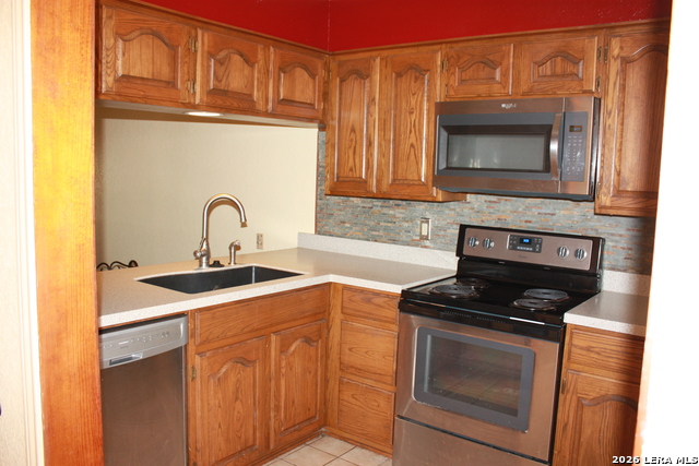 Image 21 of 40 For 421 Watts  Unit B4