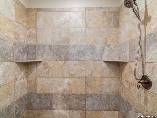 Image 25 of 79 For 103 Cibolo Hollow S