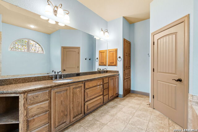 Image 25 of 31 For 9302 Highlands Cv