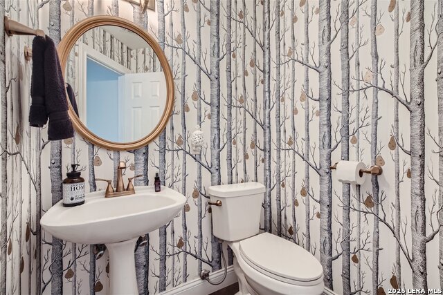 Image 19 of 22 For 24 Inwood Mnr