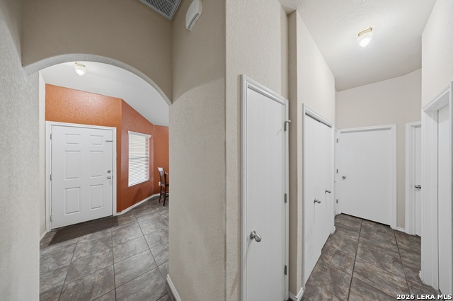 Image 23 of 29 For 3518 York Crst