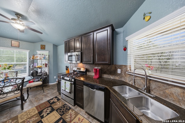 Image 4 of 29 For 3518 York Crst