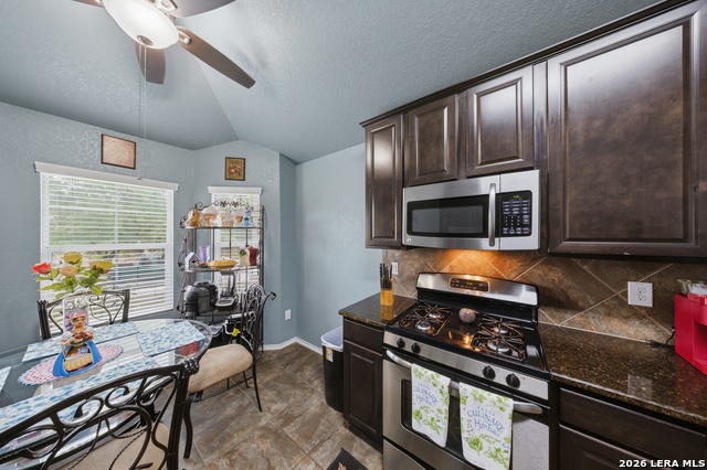 Image 6 of 29 For 3518 York Crst