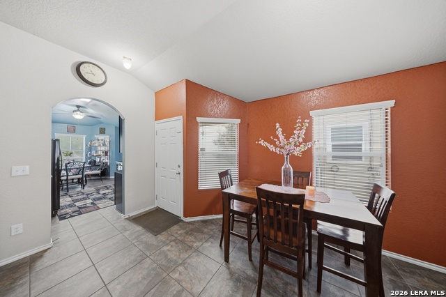 Image 9 of 29 For 3518 York Crst