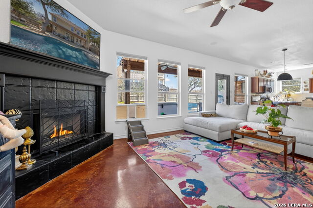 Image 11 of 50 For 26002 Meadowlark Bay