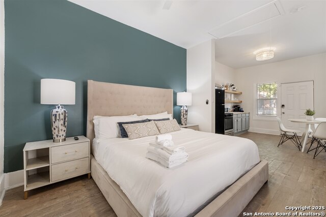 Image 10 of 14 For 302 Cevallos E 2