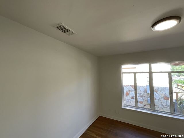 Image 13 of 20 For 1124 Vanderbilt