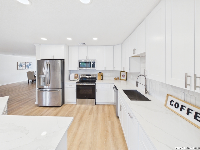 Image 14 of 37 For 2902 Redsky Pass